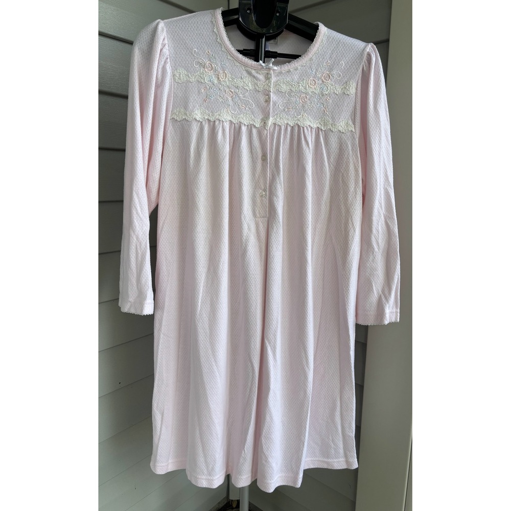 Miss Elaine Pink Waffle Knit Nightgown Floral Embroidered Lace Trim Medium